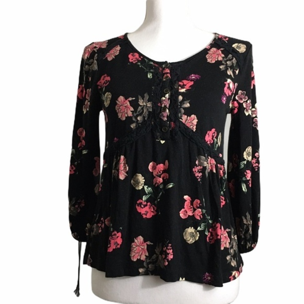 Cloud Chaser floral long sleeve top. Sz XS